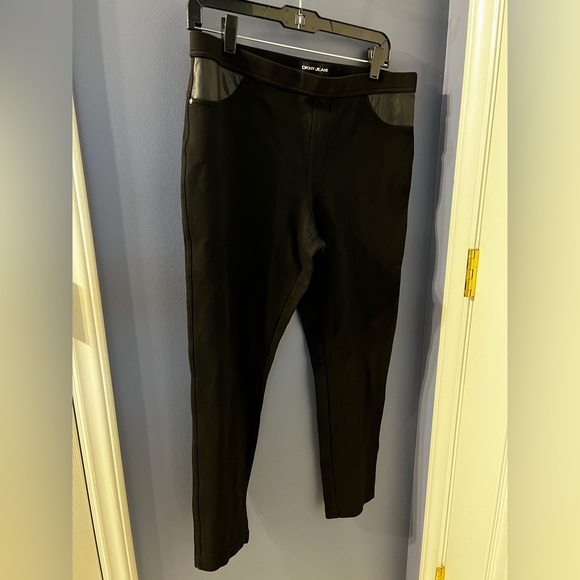 DKNY Jeans pull on pants size L/G black with vegan leather appliqués - Picture 5 of 6